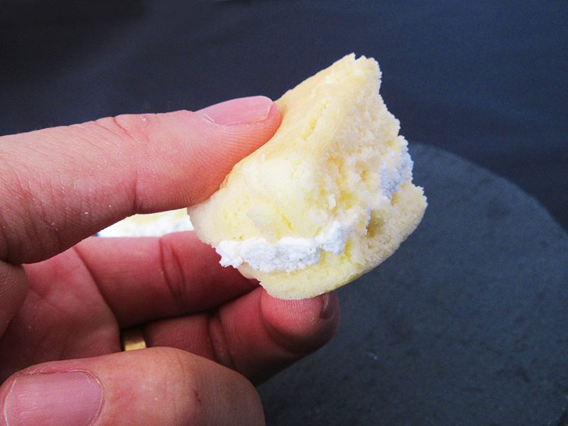 白いチーズ蒸しパン